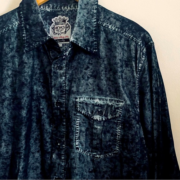 NWT Akademiks Black soft washed corduroy button down shirt with front pocket. - Picture 8 of 13